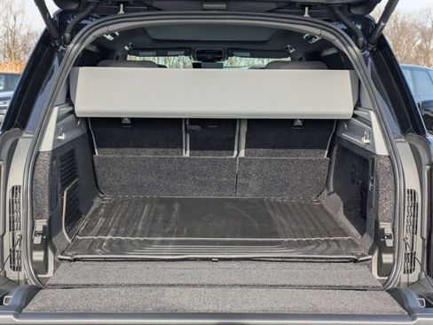 New 2026 Land Rover Range Rover SV image 16