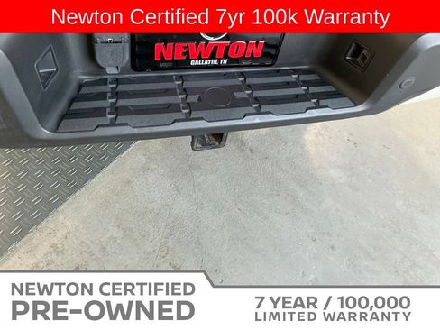 Used 2023 Nissan Frontier SV w/ Technology Package AWD/4WD image 11