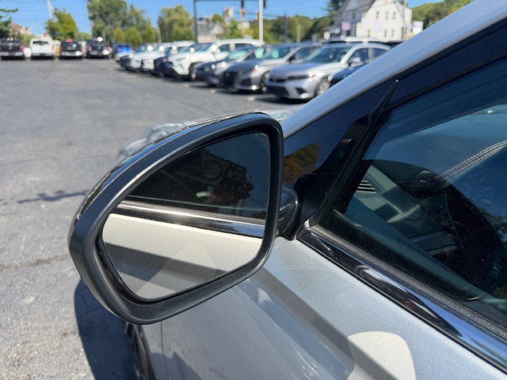 Used 2024 Nissan Altima 2.5 SR FWD image 23