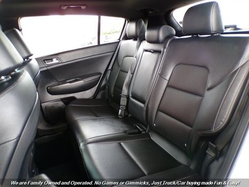 Used 2022 Kia Sportage Nightfall Edition AWD/4WD image 17