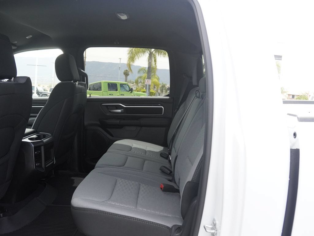 New 2026 RAM 1500 Big Horn AWD/4WD image 30