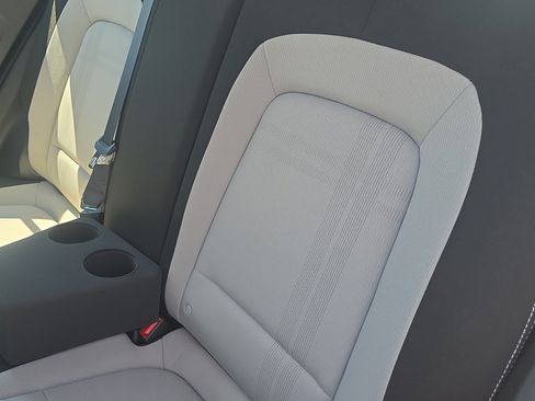 Certified 2024 Hyundai Venue SEL FWD image 28