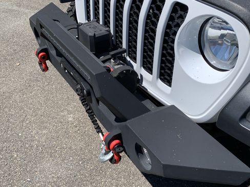 Used 2020 Jeep Gladiator Sport w/ Quick Order Package 24S AWD/4WD image 11