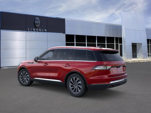 New 2026 Lincoln Aviator 2WD image 4