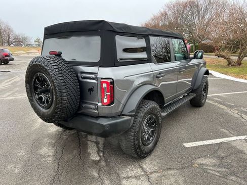 Used 2022 Ford Bronco Wildtrak image 11