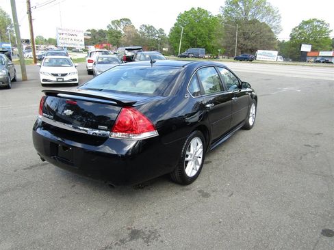 Used 2009 Chevrolet Impala LTZ image 7