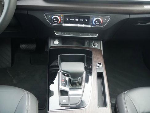 Certified 2023 Audi Q5 2.0T Premium w/ Convenience Package image 41