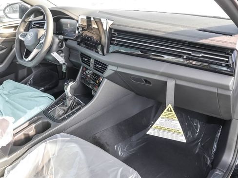 Used 2026 Volkswagen Jetta Sport FWD image 35