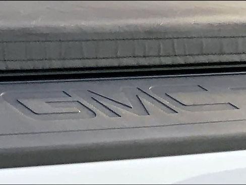 Used 2015 GMC Sierra 2500 Denali w/ Duramax Plus Package image 28