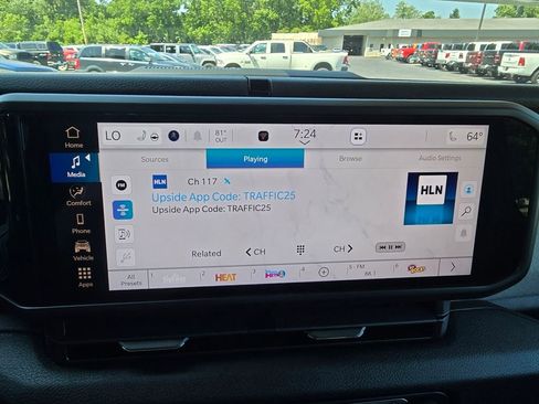 New 2025 Jeep Gladiator Sport image 15