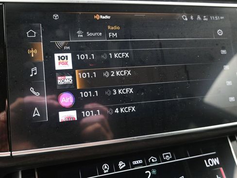 Used 2021 Audi Q8 Premium w/ Black Optic Package image 18