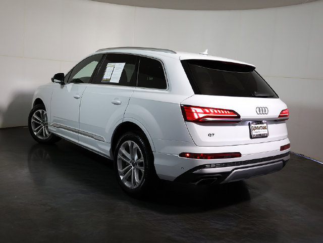 Used 2025 Audi Q7 3.0T Premium Plus w/ Premium Plus Package AWD/4WD image 2