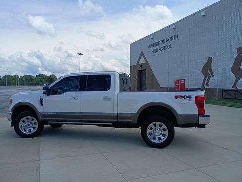 Used 2017 Ford F250 King Ranch w/ King Ranch Ultimate Package AWD/4WD image 5