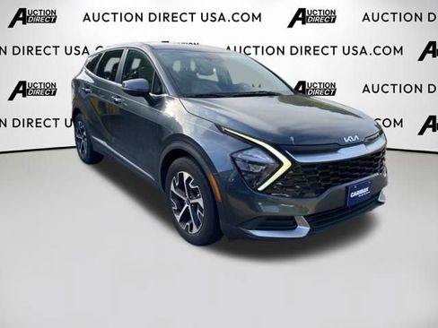 Used 2023 Kia Sportage EX image 2