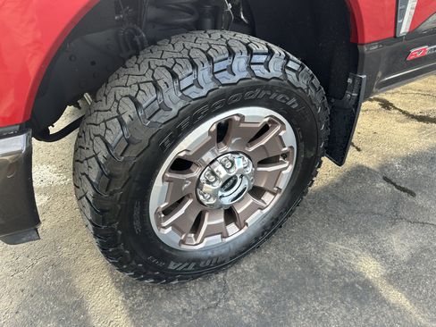 Used 2024 Ford F250 King Ranch image 8