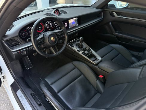 Used 2021 Porsche 911 Carrera 4S AWD/4WD image 25