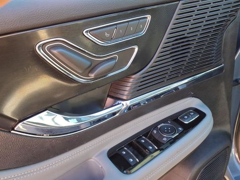 Used 2022 Lincoln Corsair Standard w/ Premium Package image 16