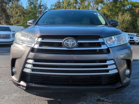 Used 2019 Toyota Highlander Plus image 9
