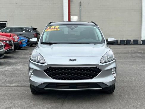 Used 2022 Ford Escape SEL w/ Technology Package FWD image 16