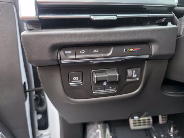 Used 2026 Cadillac Escalade V AWD/4WD image 30