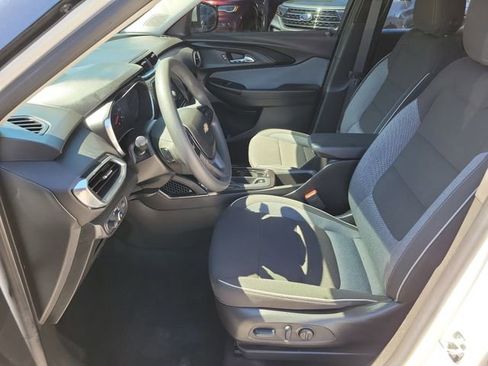 Used 2023 Chevrolet TrailBlazer LT w/ Convenience Package image 19