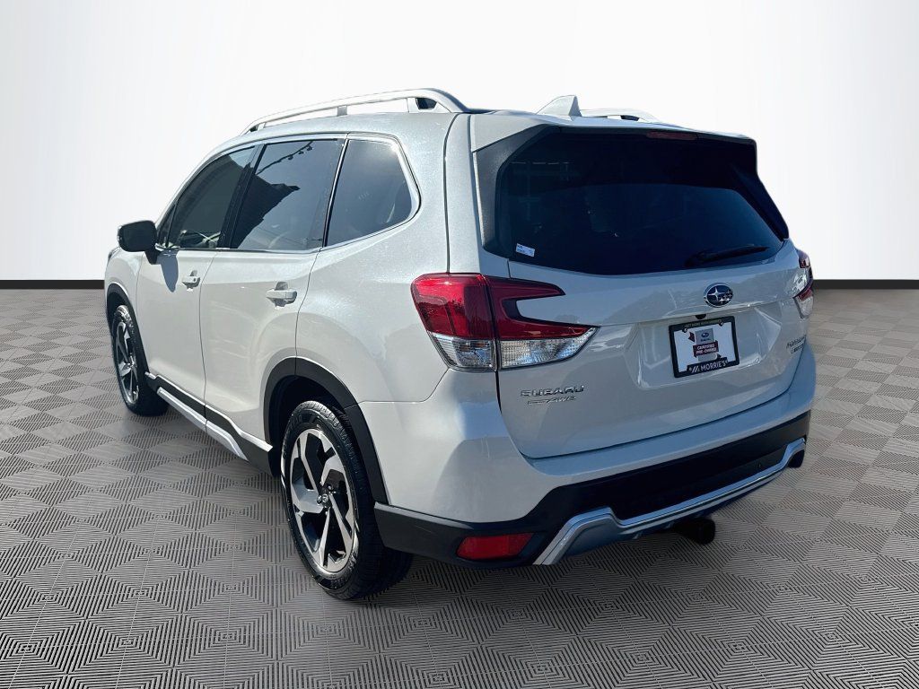 Certified 2023 Subaru Forester Touring AWD/4WD image 35