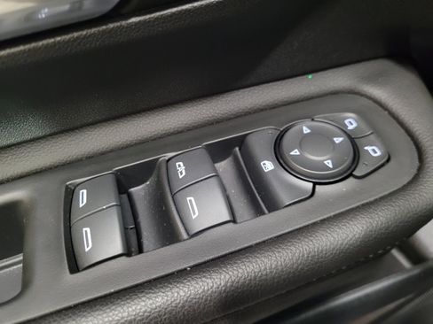 Used 2023 GMC Terrain SLE w/ Driver Convenience Package AWD/4WD image 27