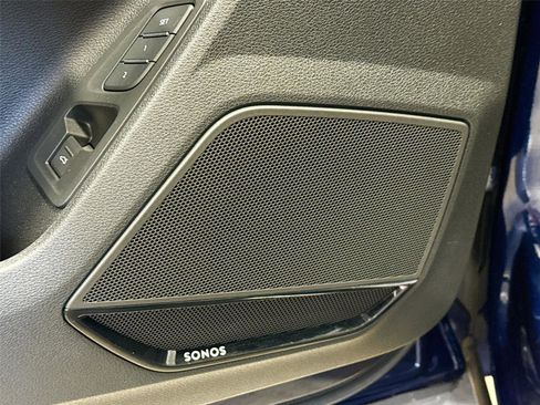 Certified 2025 Audi Q3 2.0T Premium Plus w/ Premium Plus Package image 19