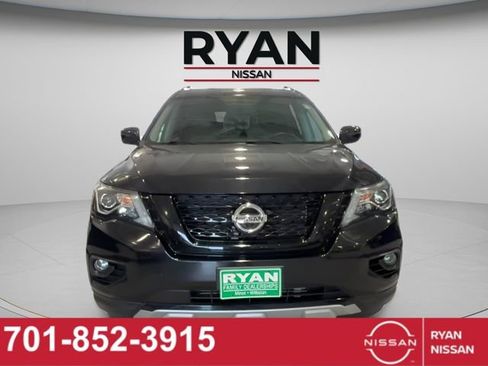 Certified 2020 Nissan Pathfinder SL image 8