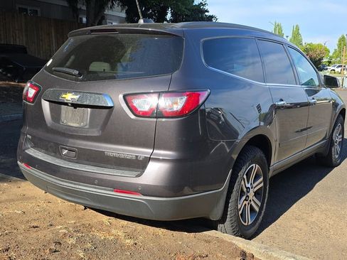 Used 2016 Chevrolet Traverse LT AWD/4WD image 3