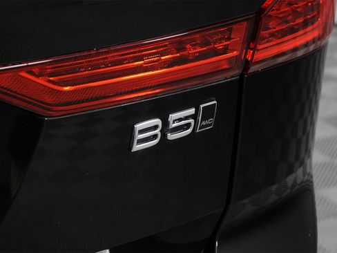 Certified 2023 Volvo XC60 B5 Ultimate image 20