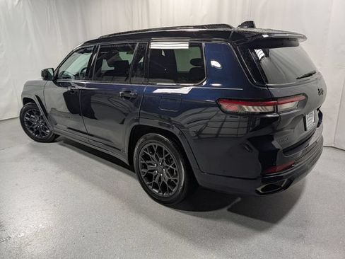 Used 2023 Jeep Grand Cherokee L Summit w/ High Altitude Package AWD/4WD image 6