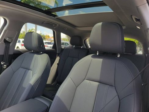 Certified 2025 Audi Q5 Premium w/ Convenience Package AWD/4WD image 16