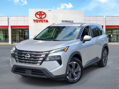 Used 2025 Nissan Rogue SV AWD/4WD image 1