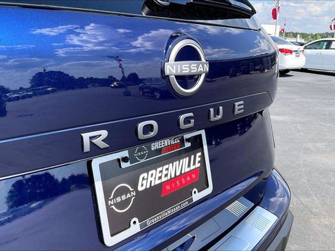 New 2026 Nissan Rogue SV FWD image 13