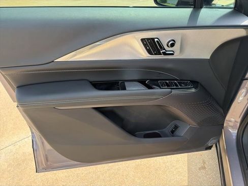 Certified 2024 Cadillac Lyriq Tech RWD image 9