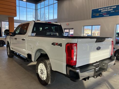 Used 2024 Ford F250 XLT image 7