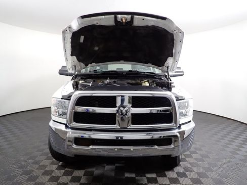 Used 2017 RAM 2500 Tradesman w/ Chrome Appearance Group AWD/4WD image 11