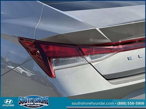 Certified 2023 Hyundai Elantra SEL w/ Convenience Package FWD image 12