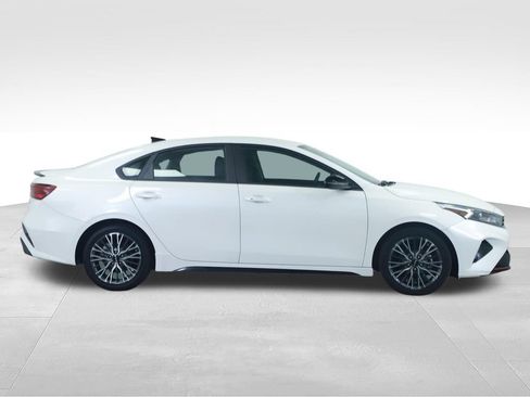 Used 2024 Kia Forte GT-Line FWD image 12