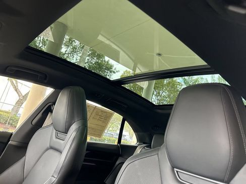 Used 2025 Porsche Macan Electric RWD image 19