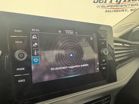 Used 2025 Volkswagen Jetta SEL FWD image 20