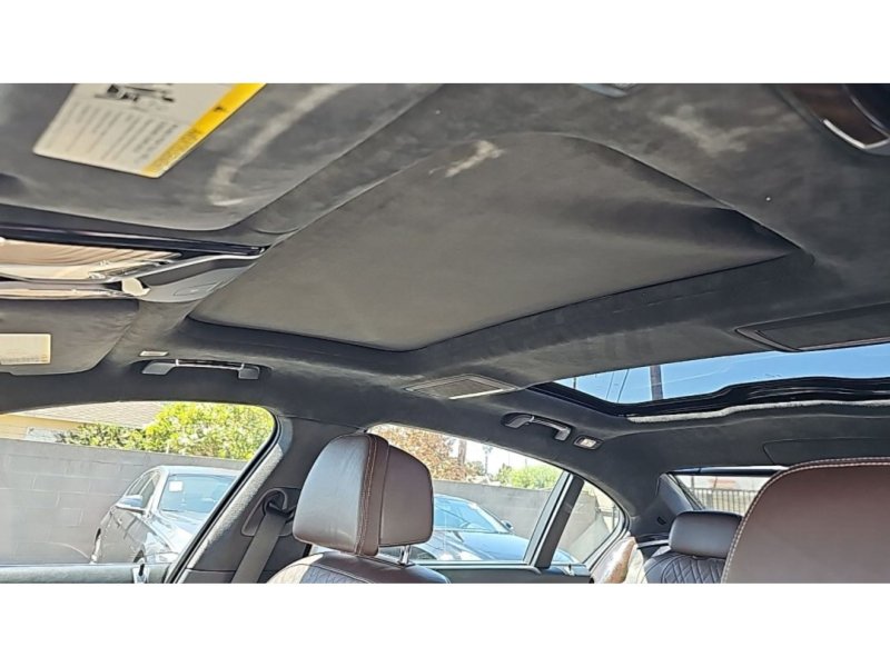 Used 2017 BMW 740i RWD image 14