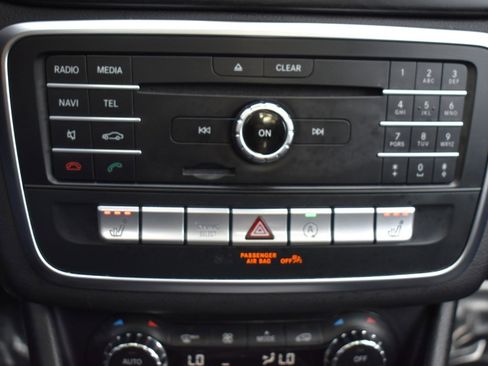 Used 2019 Mercedes-Benz CLA 250 4MATIC image 24