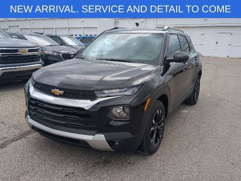Used 2023 Chevrolet TrailBlazer LT FWD image 13
