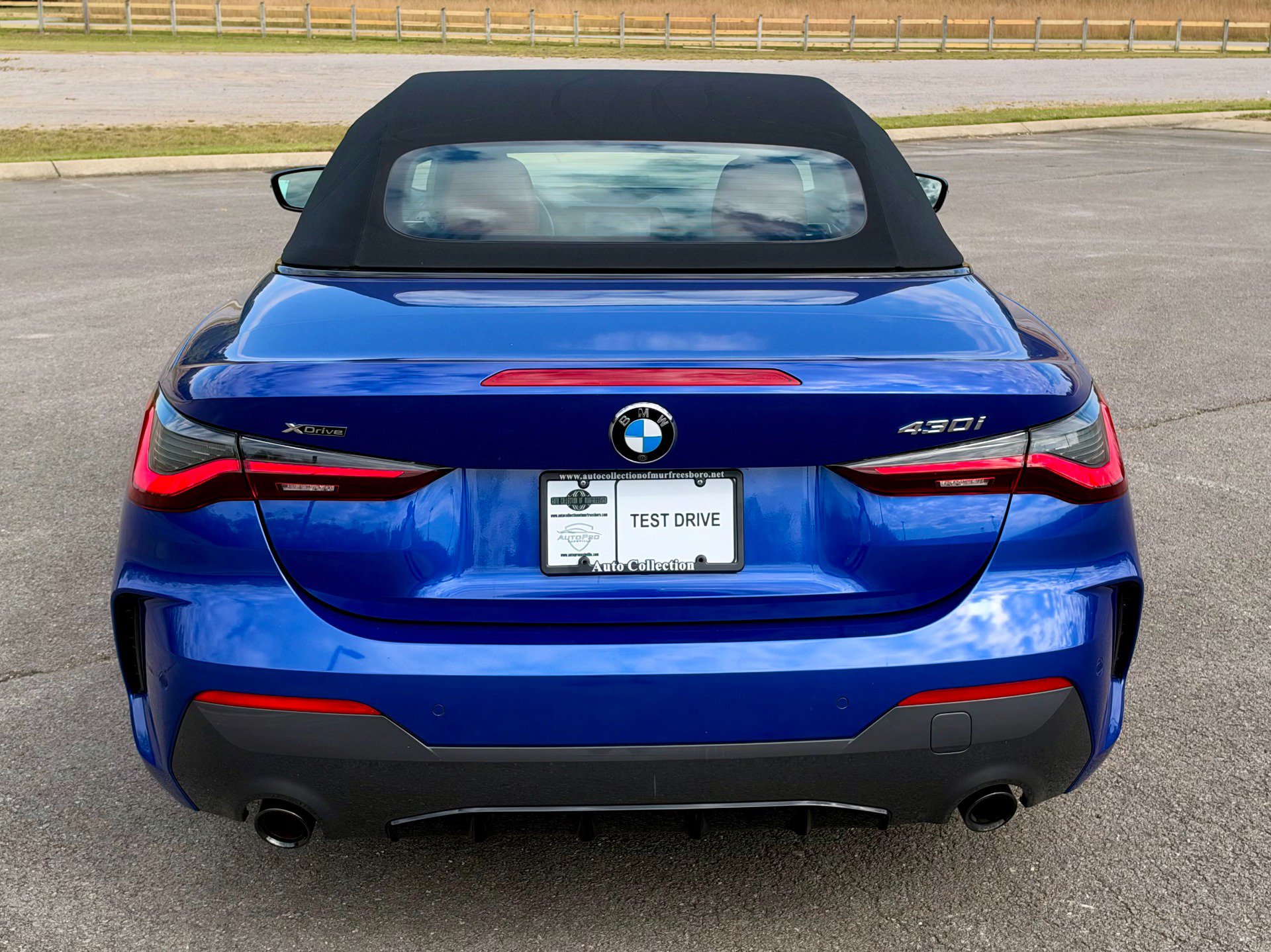 Used 2023 BMW 430i xDrive Convertible w/ M Sport Package AWD/4WD image 16