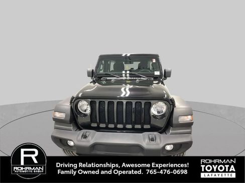 Used 2021 Jeep Wrangler Unlimited Sport AWD/4WD image 11