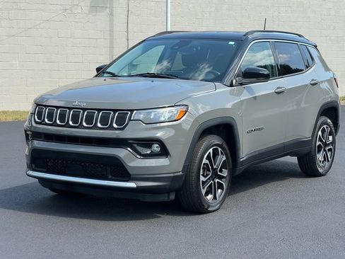 Used 2022 Jeep Compass Limited AWD/4WD image 37