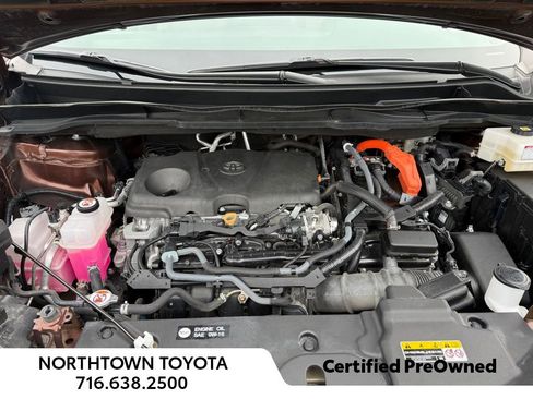 Used 2024 Toyota Sienna Limited AWD/4WD image 16