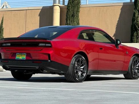 New 2026 Dodge Charger Scat Pack w/ Blacktop Package AWD/4WD image 4